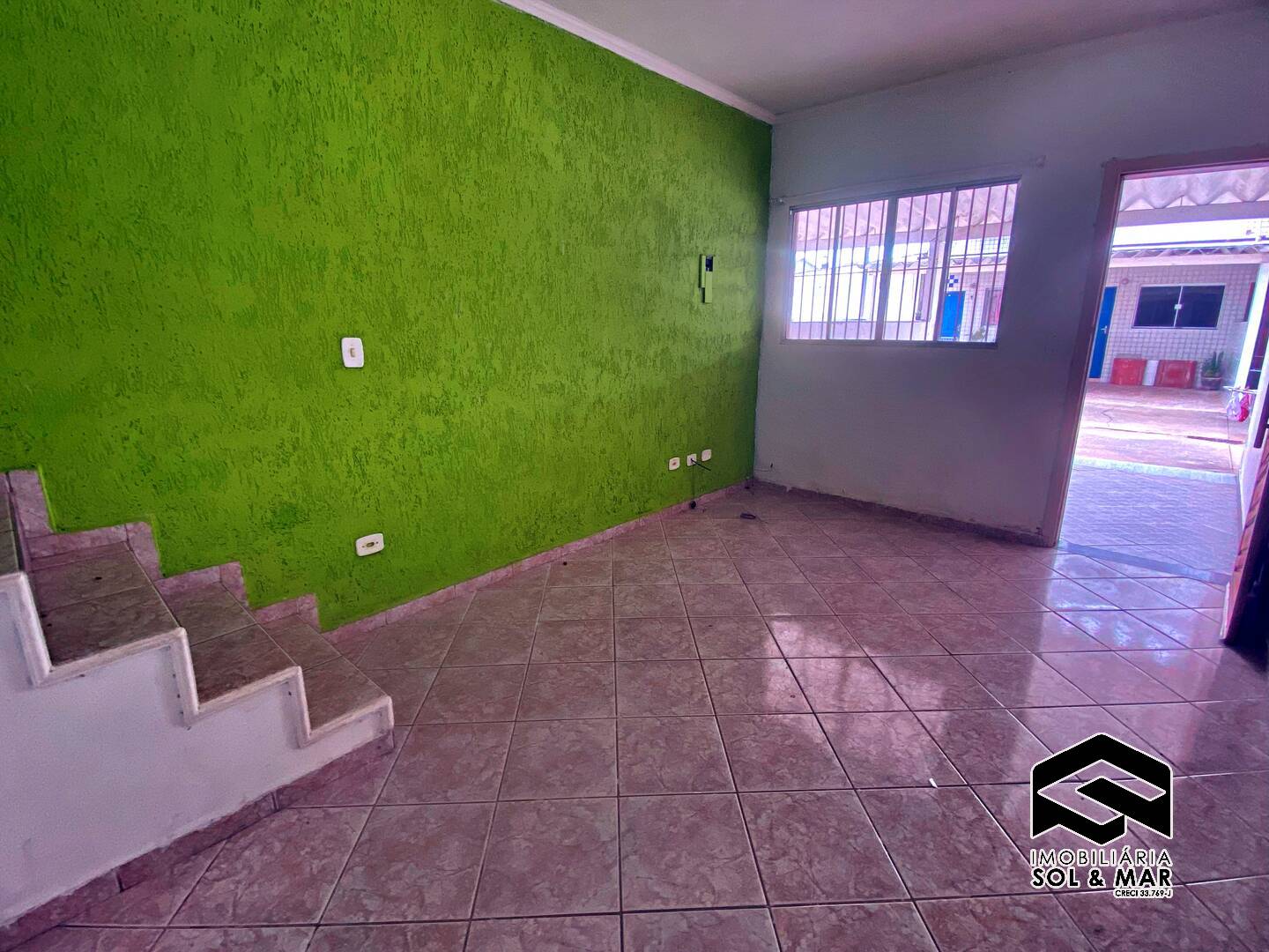 Casa à venda com 2 quartos, 46m² - Foto 1
