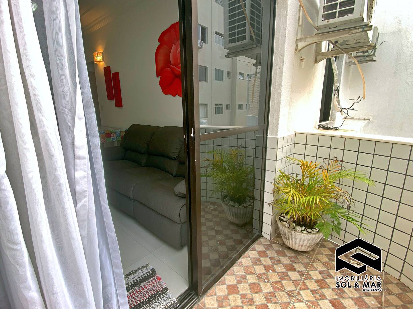 Apartamento à venda com 2 quartos, 65m² - Foto 4