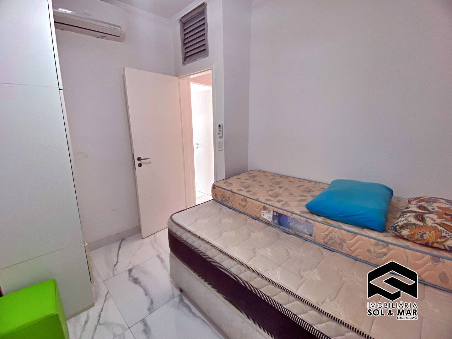 Apartamento à venda com 2 quartos, 65m² - Foto 14