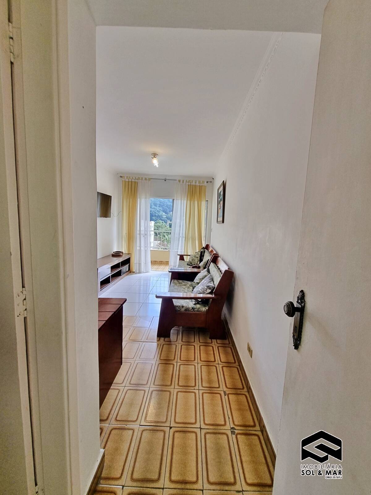 Apartamento para alugar com 3 quartos, 80m² - Foto 2