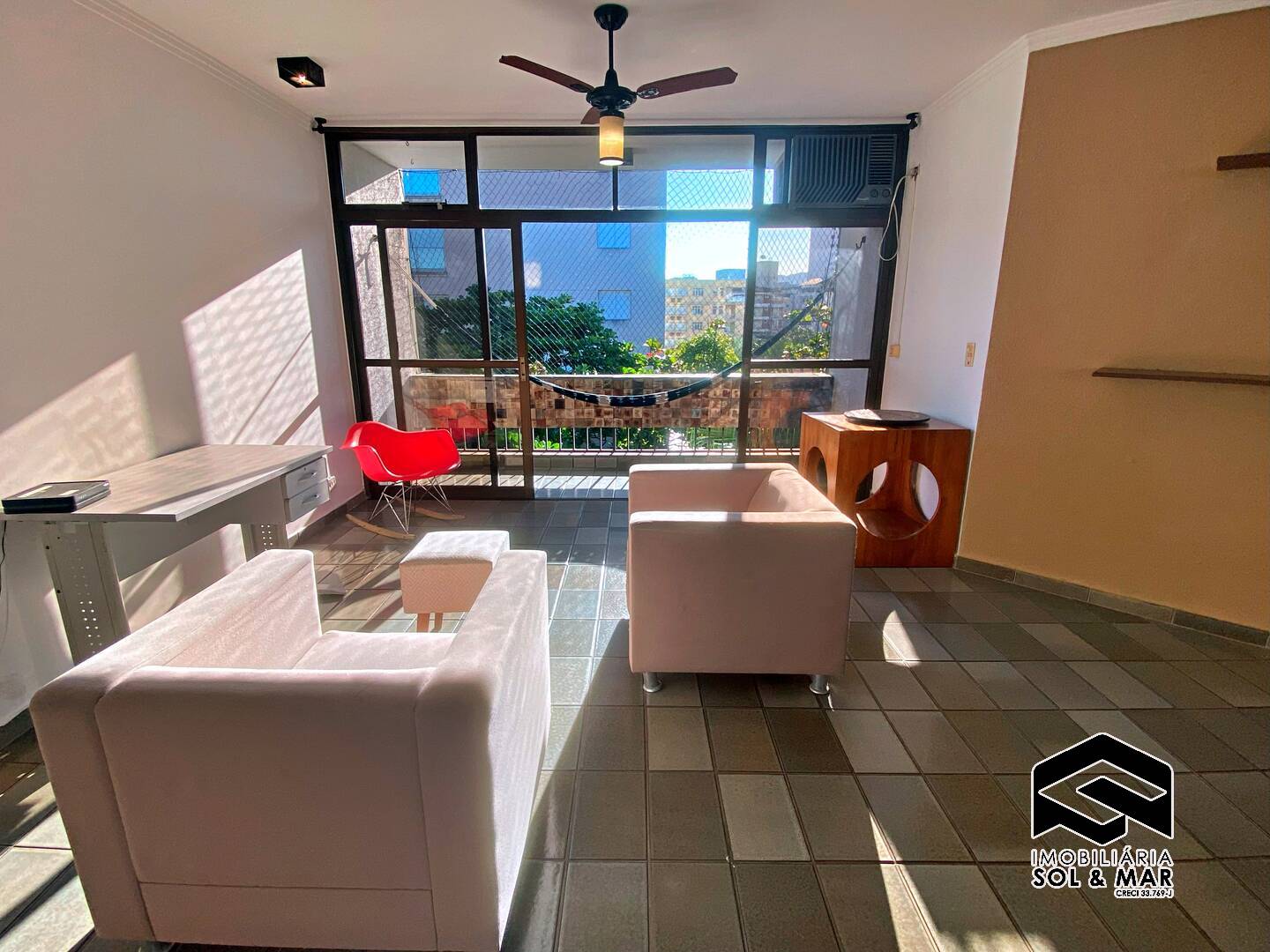 Apartamento à venda e aluguel com 3 quartos, 95m² - Foto 1