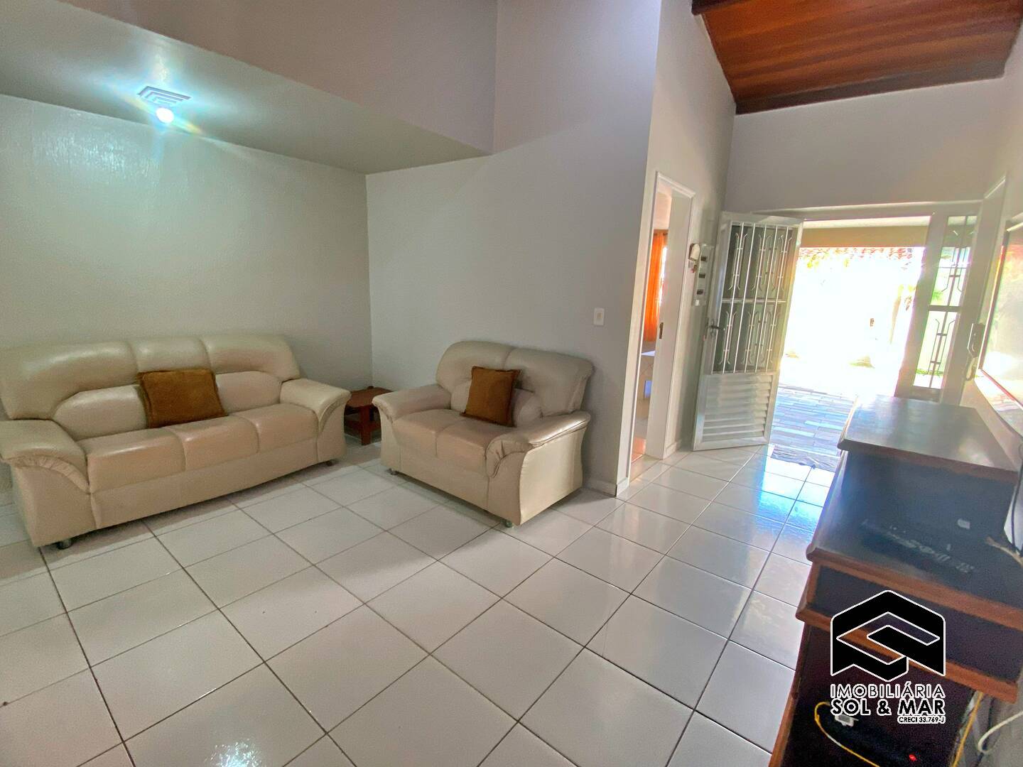 Casa à venda com 3 quartos, 106m² - Foto 6