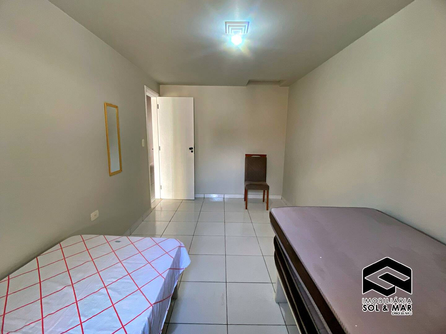 Casa à venda com 3 quartos, 106m² - Foto 13