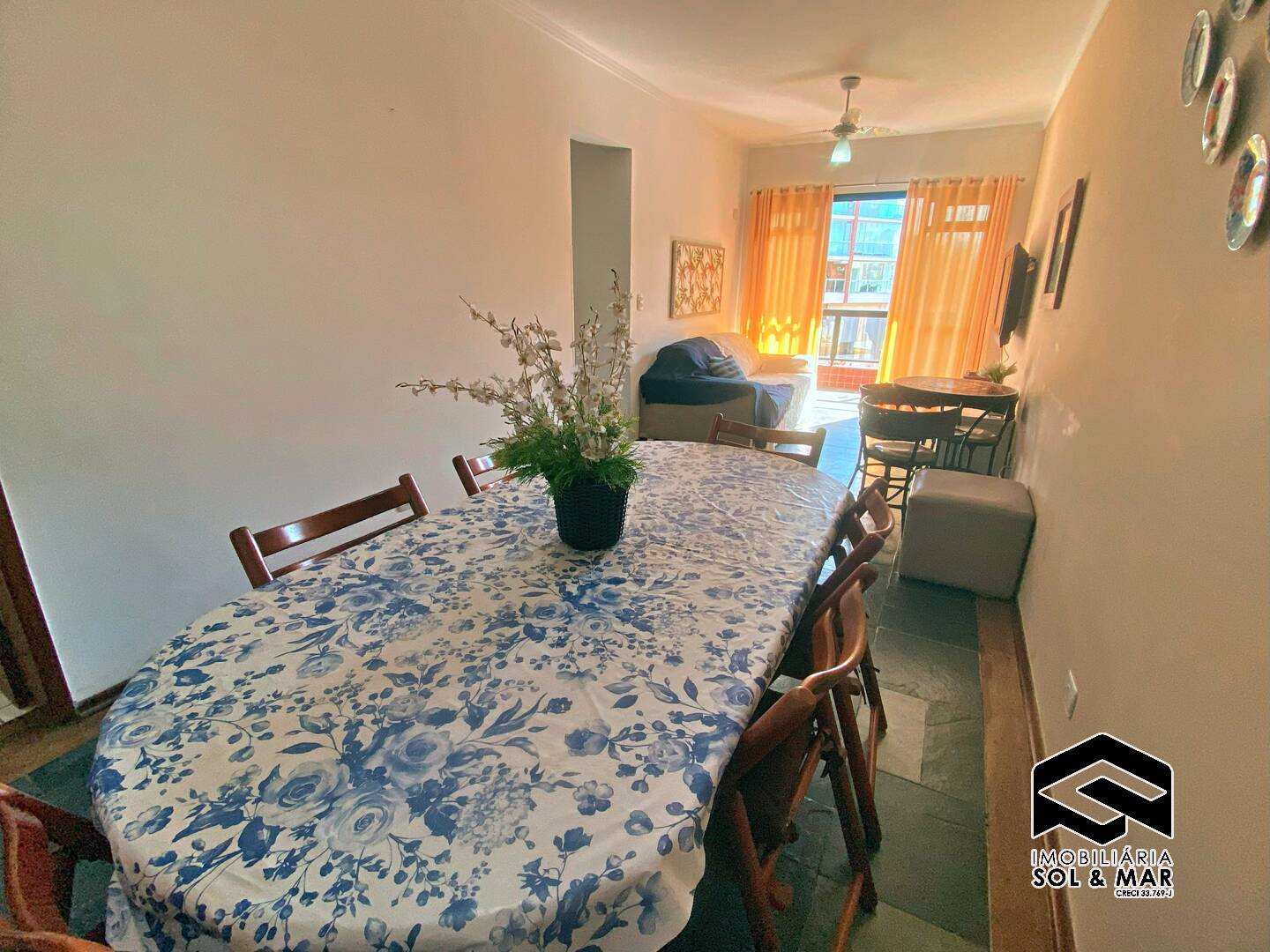 Apartamento à venda com 3 quartos, 90m² - Foto 1