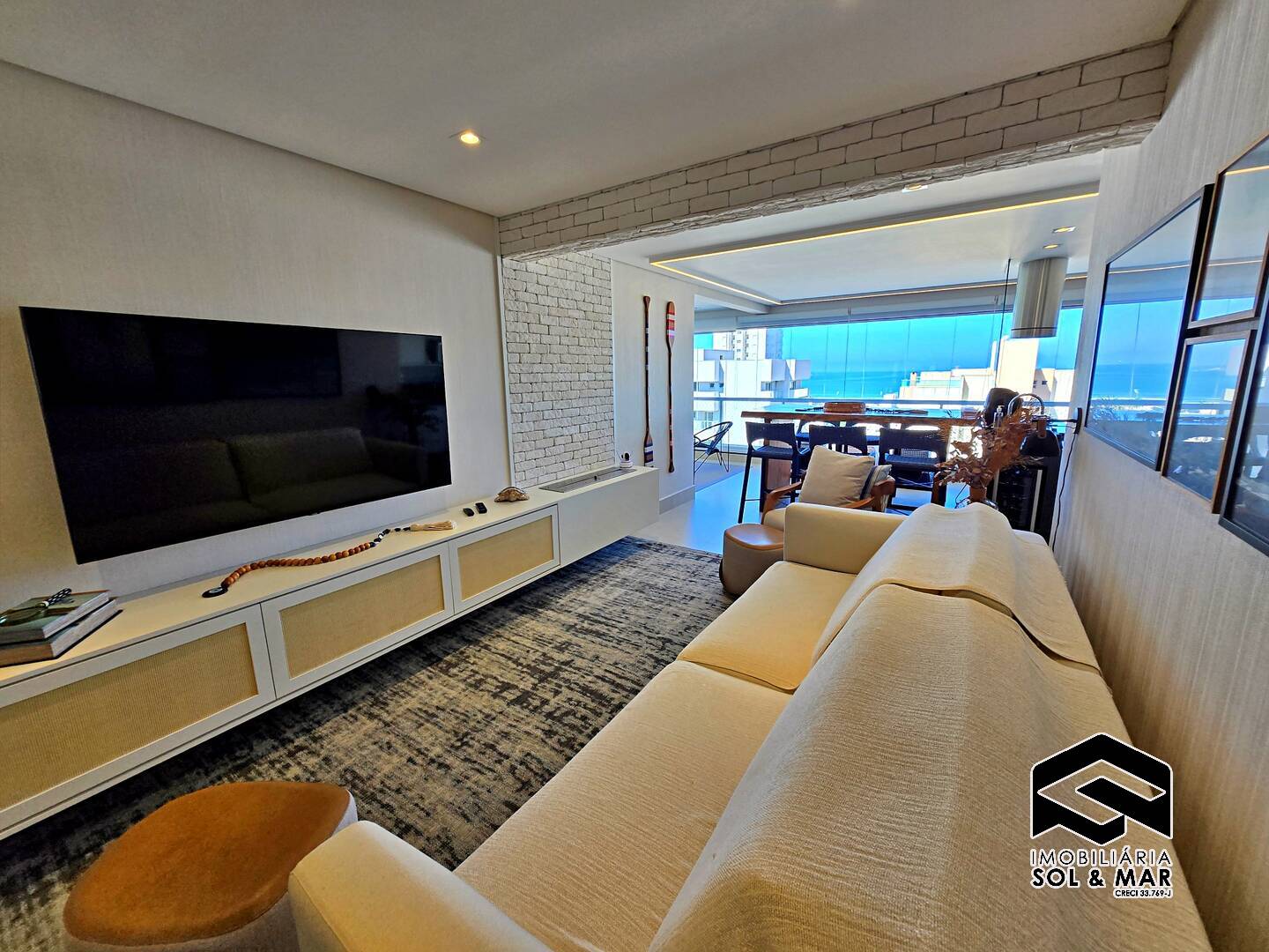 Apartamento à venda com 3 quartos, 104m² - Foto 1
