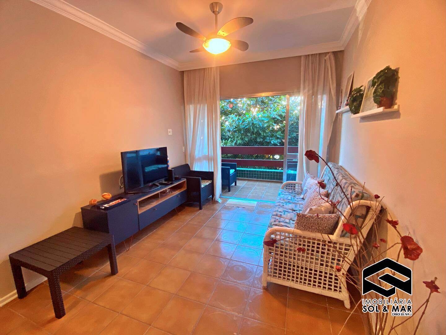 Apartamento para alugar com 3 quartos, 90m² - Foto 1