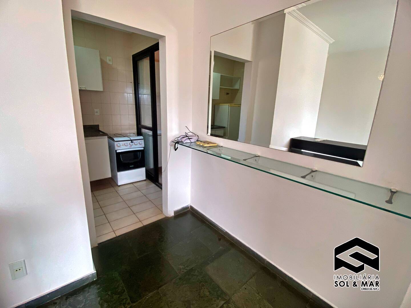 Apartamento à venda e aluguel com 2 quartos, 68m² - Foto 20