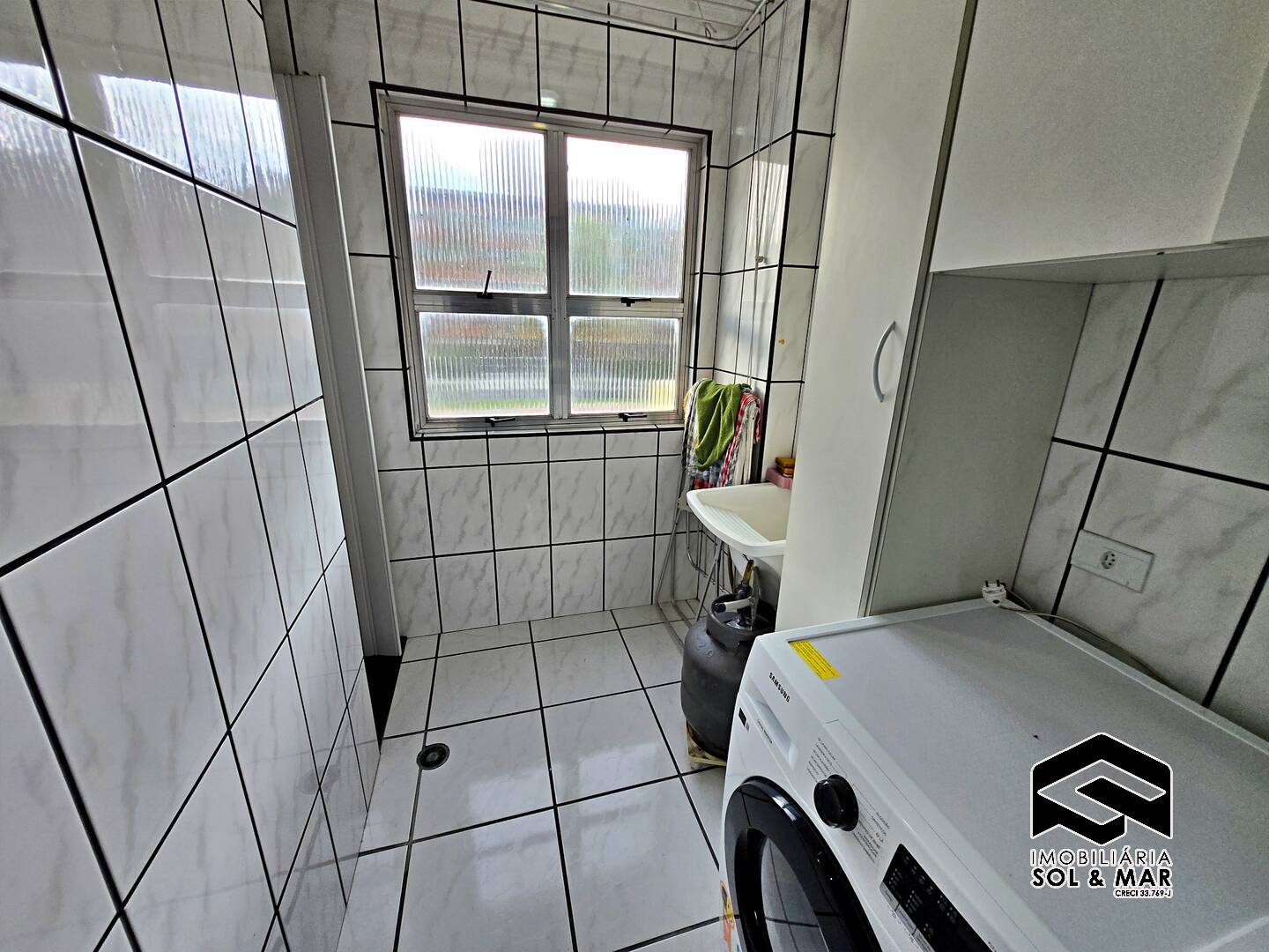 Apartamento para alugar com 2 quartos, 65m² - Foto 12