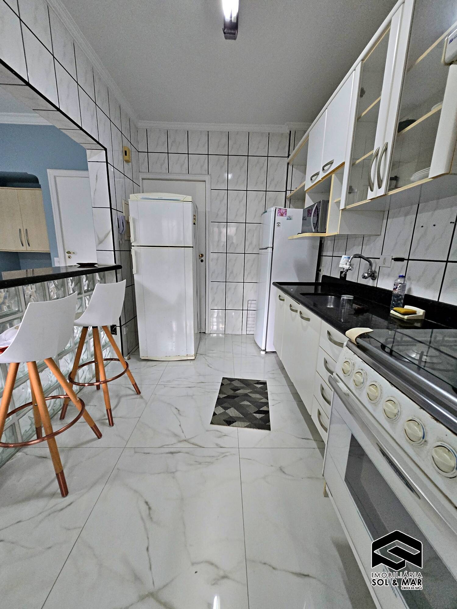 Apartamento para alugar com 2 quartos, 65m² - Foto 13