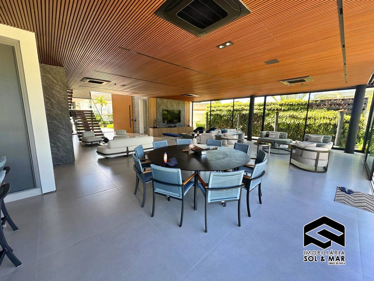 Casa de Condomínio à venda com 7 quartos, 600m² - Foto 1