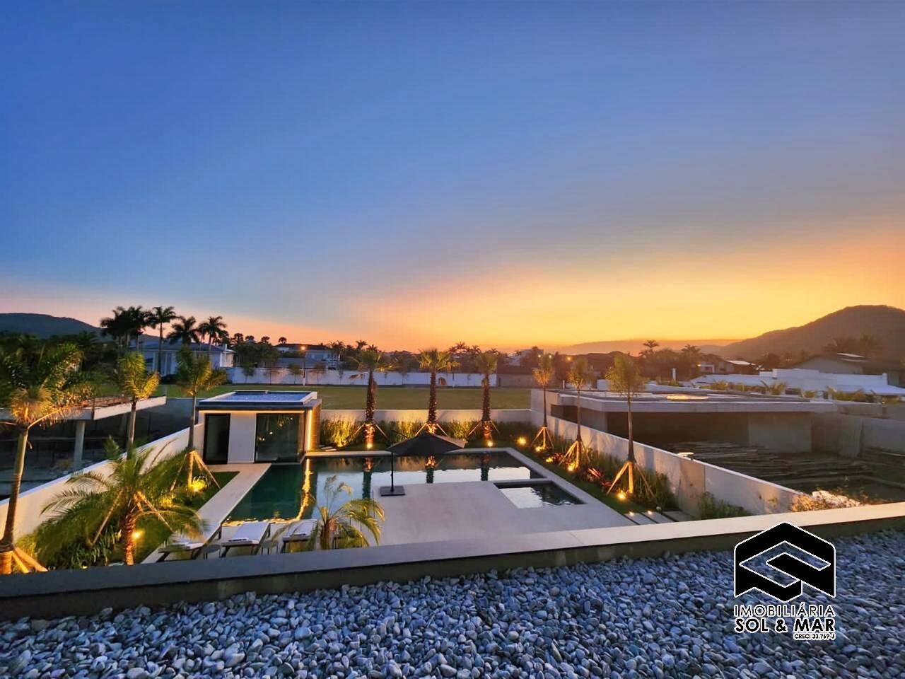Casa de Condomínio à venda com 7 quartos, 600m² - Foto 22