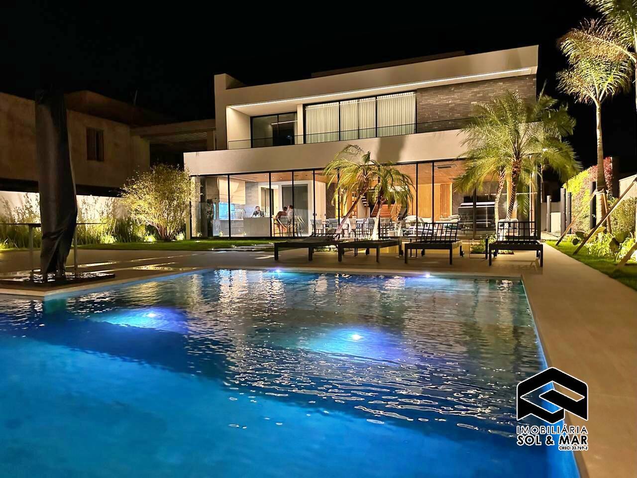 Casa de Condomínio à venda com 7 quartos, 600m² - Foto 2