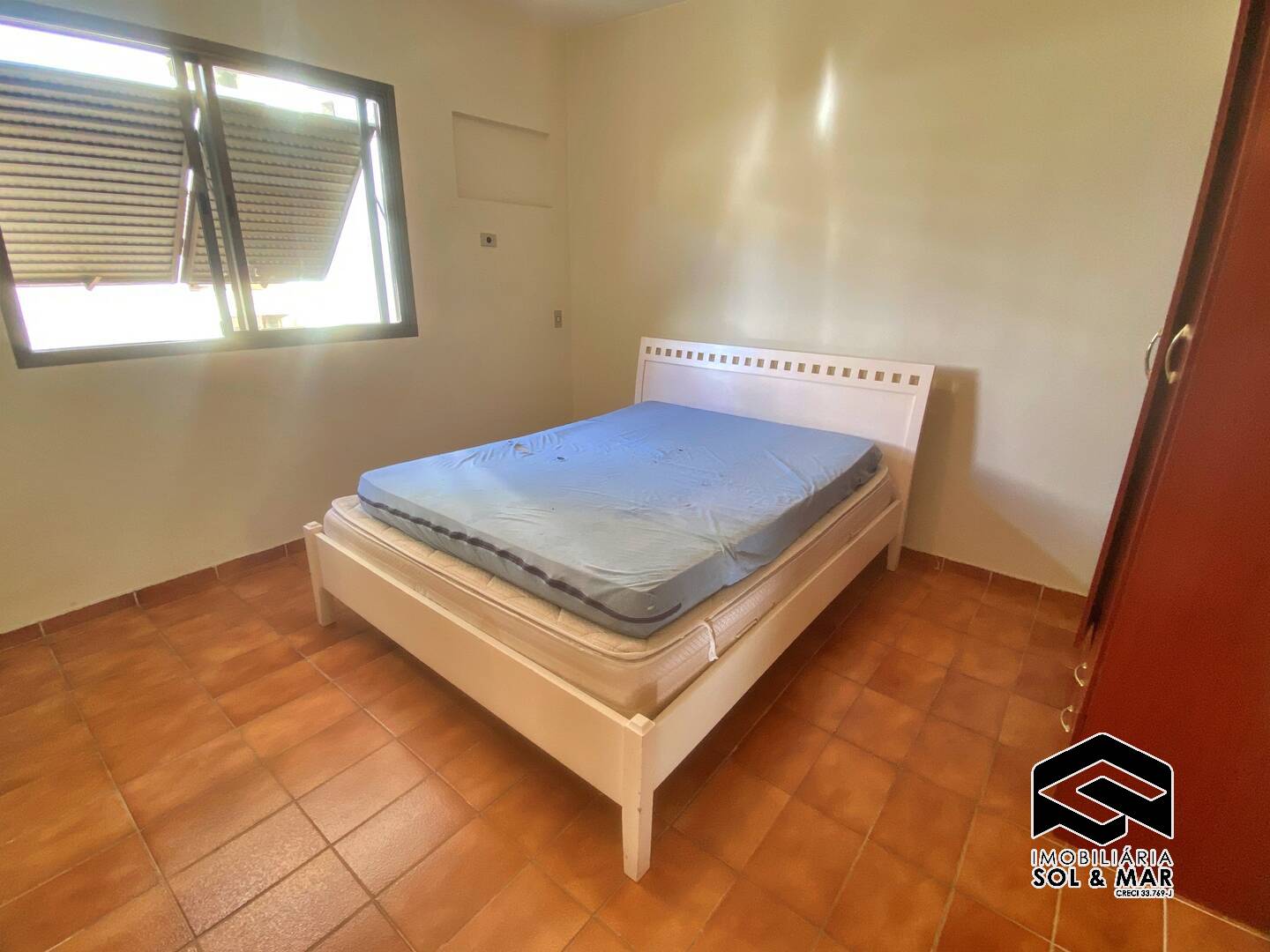 Apartamento à venda com 2 quartos, 75m² - Foto 9