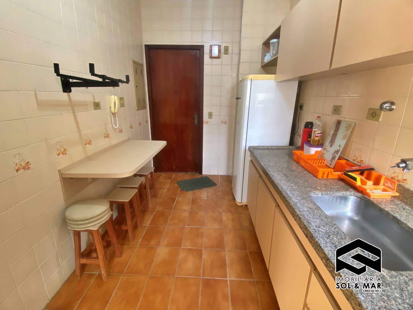 Apartamento à venda com 2 quartos, 75m² - Foto 17