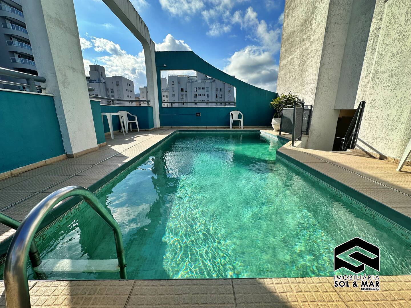 Hotel à venda com 32 quartos, 2210m² - Foto 1