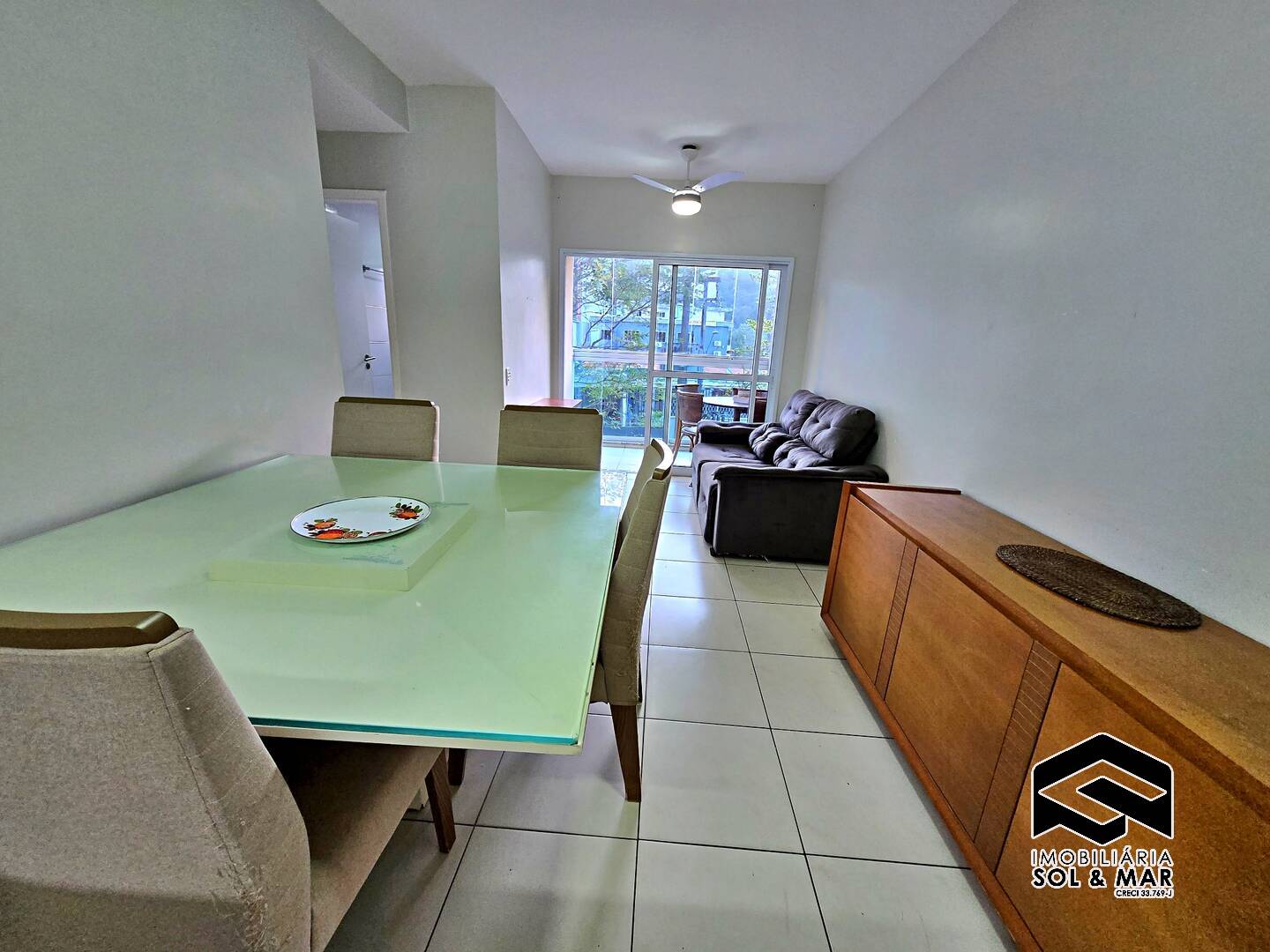 Apartamento à venda com 2 quartos, 60m² - Foto 2