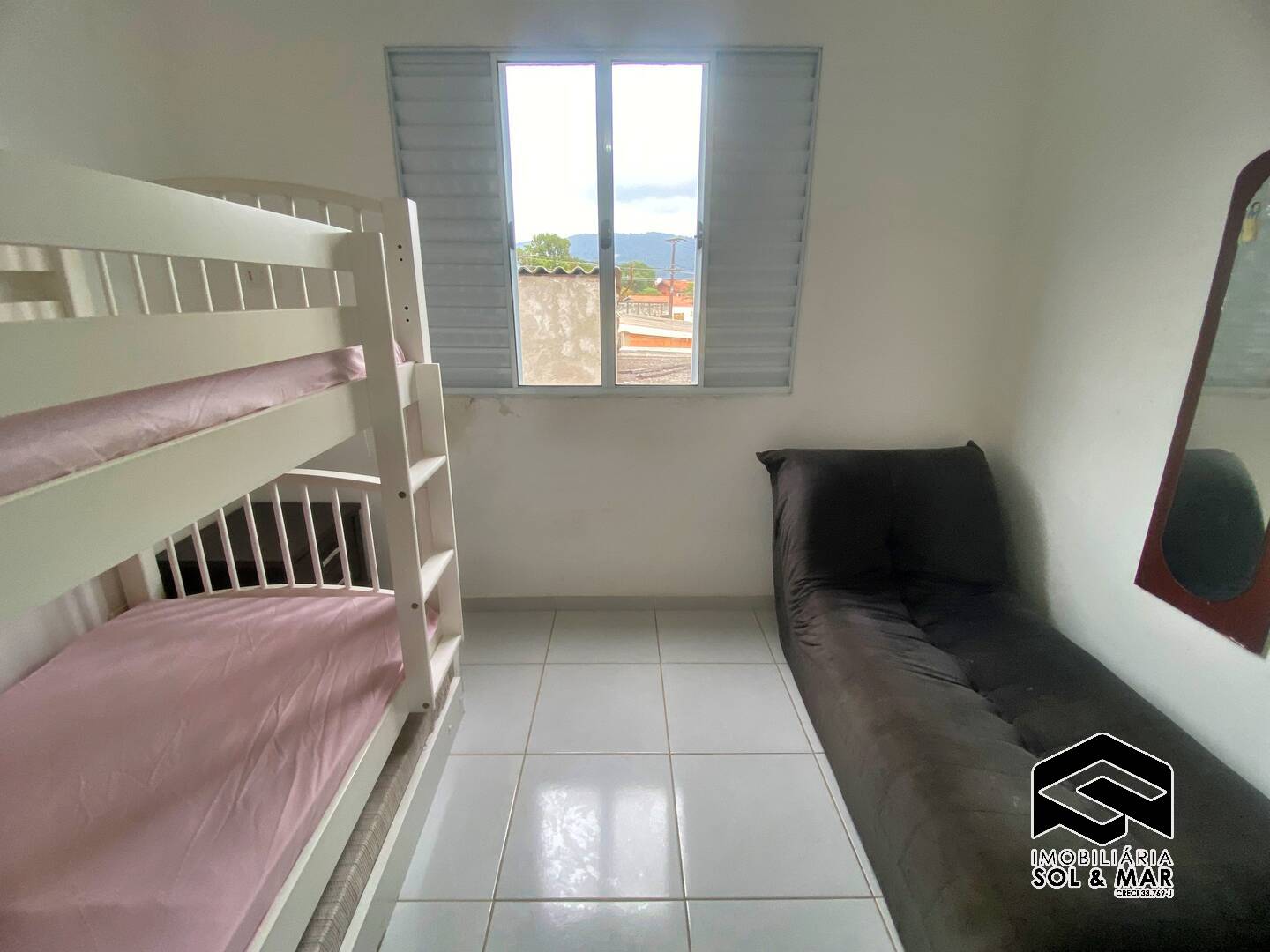 Casa à venda com 2 quartos, 70m² - Foto 12